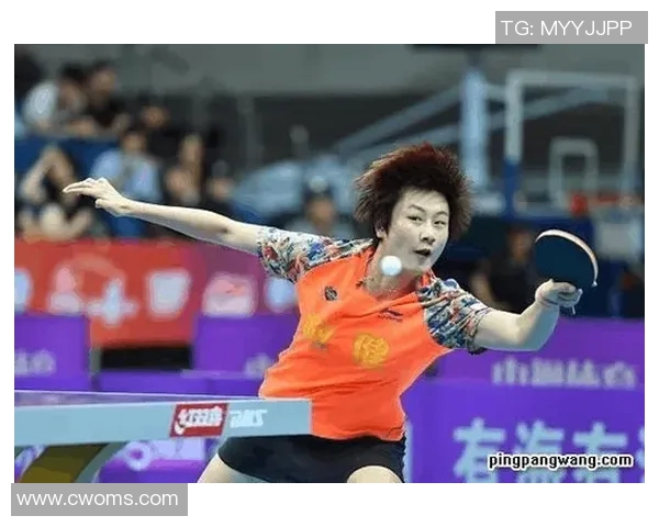 丁宁与早田的巅峰对决乒乓球赛场上的精彩瞬间与战术解析