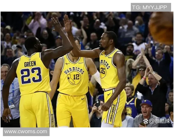 湖人对热火精彩对决今日回放全程回顾与分析带你重温比赛瞬间 湖人对热火精彩对决今日回放全程回顾与分析带你重温比赛瞬间