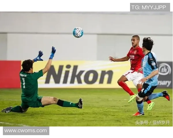 恒大与川崎精彩对决录像回放全程分析与精彩瞬间回顾 恒大与川崎精彩对决录像回放全程分析与精彩瞬间回顾