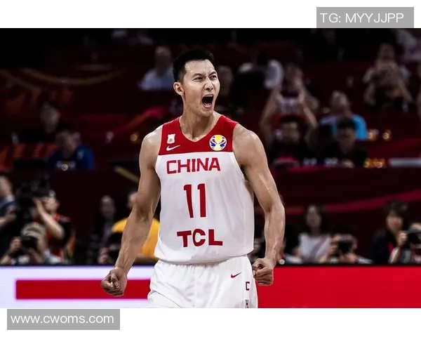 易建联：从篮球场上的传奇到生活中的榜样，探寻他的奋斗与坚持之路